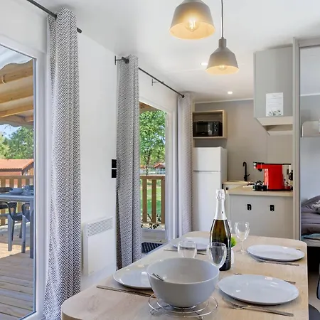 Mobilehome Vallon 56 *